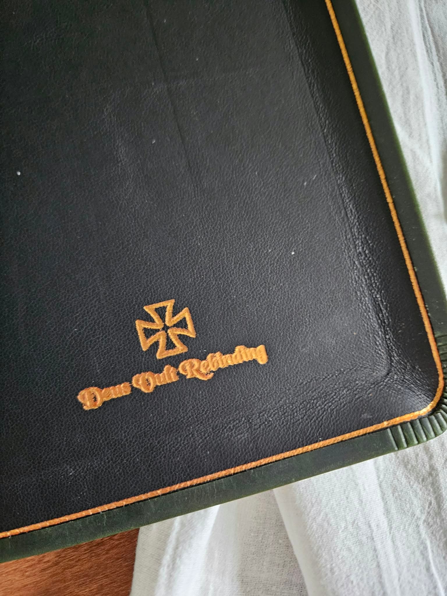 KJV, Personal Size Reference Bible Rebind, Sovereign Collection in Emerald view 2