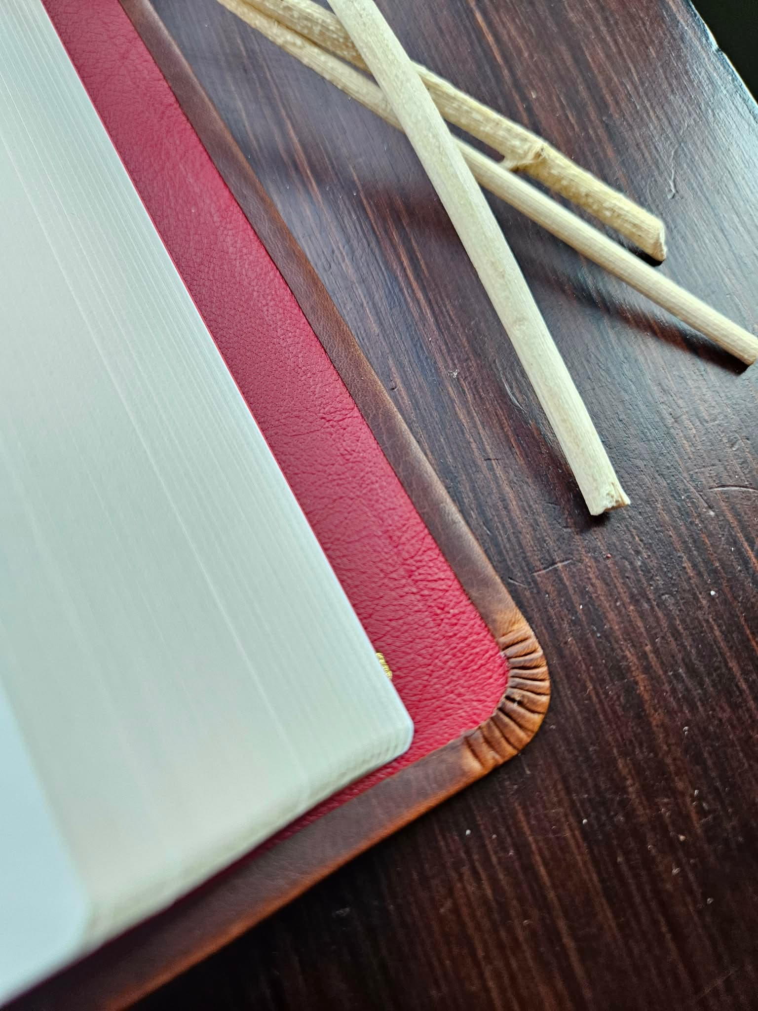 Thomas Nelson- NKJV Journaling Bible / Reference Bible / Single Column/ Waxy Olmo, Nappa Lamb Red view 6